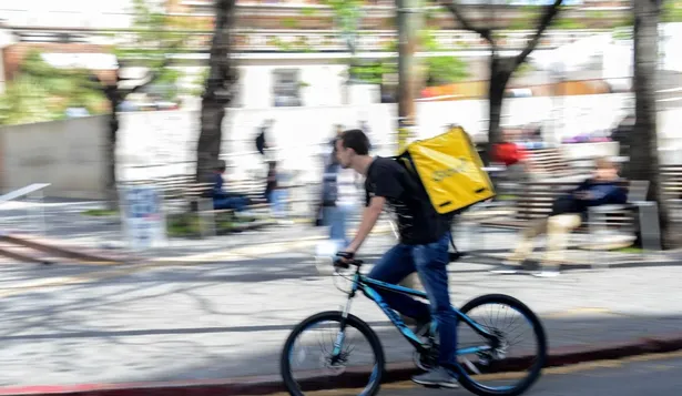 Nueva regulación de aplicaciones las obliga a registrarse como e-commerce de alimentos