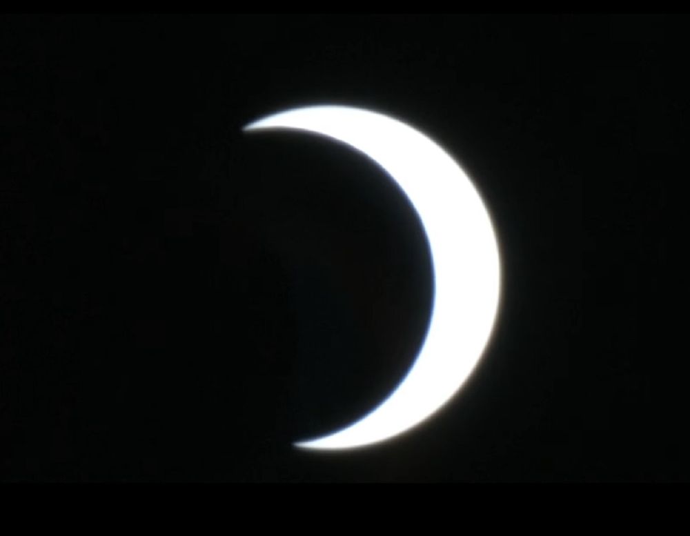 Así se ve el eclipse anular parcial
