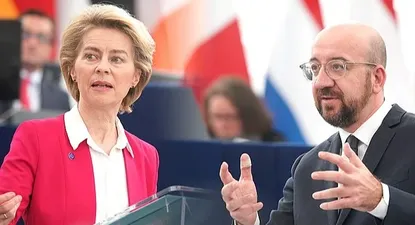 Charles Michel, presidente del Consejo Europeo, con Ursula Von der Leyen, presidenta del organismo.