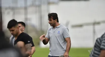 A Tiscornia lo acompañan Heber Dos Santos, Nicolás Gandini y Sergio Navarro.