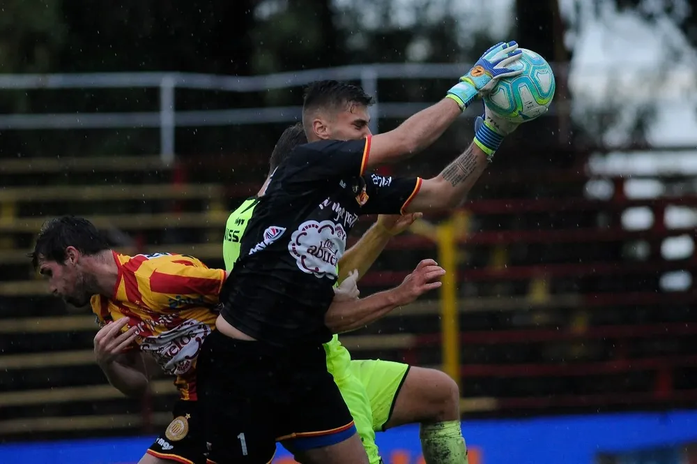 Rafael Sánchez, el arquero de Progreso que jugó inhabilitado ante Wanderers