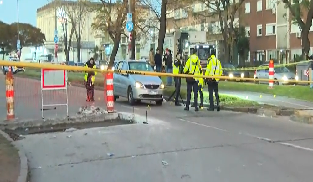 Las víctimas estaban en un auto que se encontraba en Villa Española