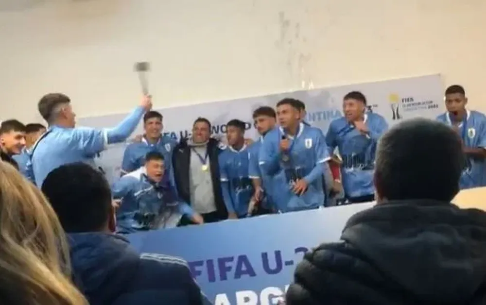 La conferencia de Broli y la asonada de los campeones