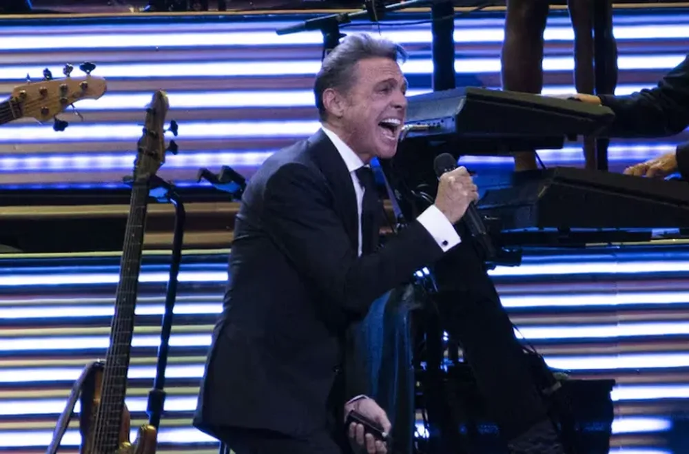 La cena de gala que los fanáticos pagaron por Luis Miguel en La Rural