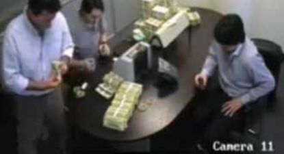 El fallecido periodista Jorge Lanata difundió en su programa Periodismo para Todos imágenes y confesiones que ayudaron a visibilizar la maniobra de lavado en la causa Ruta del dinero K.