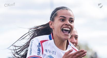 Martha Figueredo, revelación del año en los premios Fútbolx100 Femenino de Referí