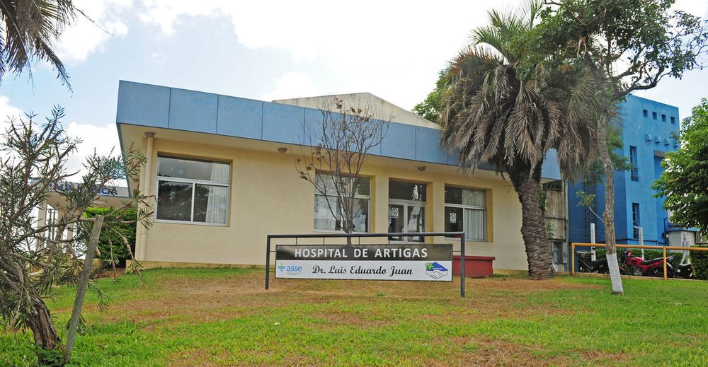 Adolescente se encuentra grave tras tirarse del techo del Hospital de Artigas