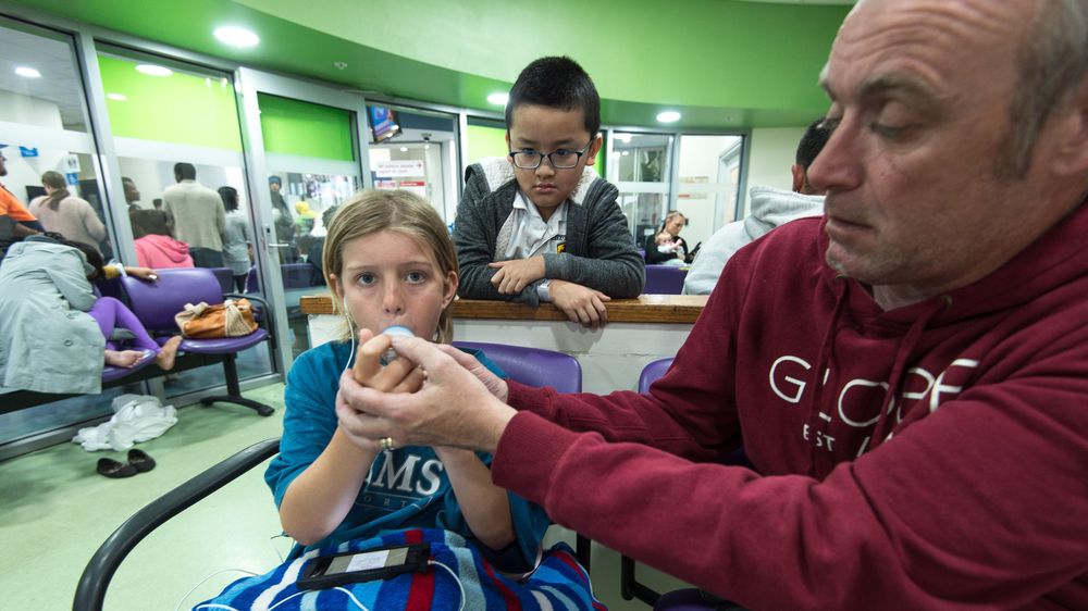 Víctimas del asma de las tormentas eléctricas de 2016 inundaron las salas de urgencias en los hospitales de Melbourne, Australia.