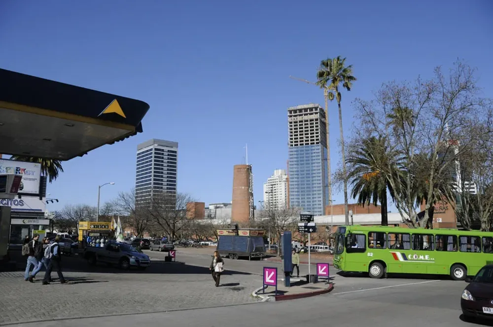 La esquina de Luis A.de Herrera y Galarza, al costado del shopping, fue escenario del homicidio el domingo pasado