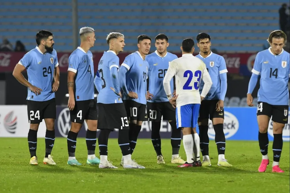 Jugadores de Uruguay ante Cuba