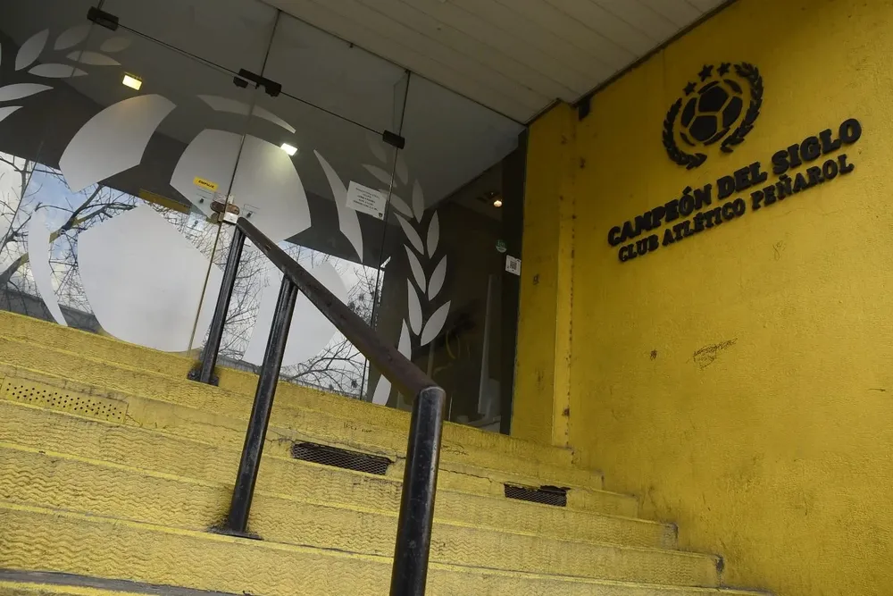 Peñarol busca oficial de cummplimiento
