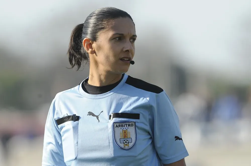 Claudia Umpiérrez presentó su caso ante el Parlamento