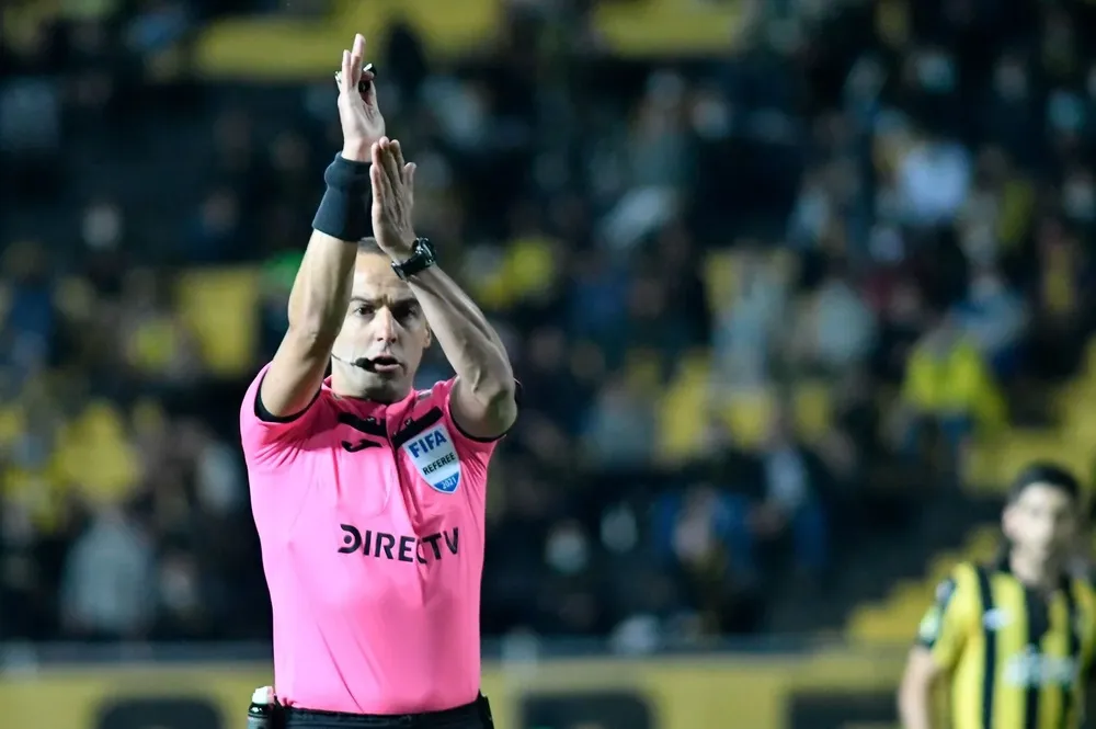 Esteban Ostojich estará en el VAR de un partido muy importante para Peñarol