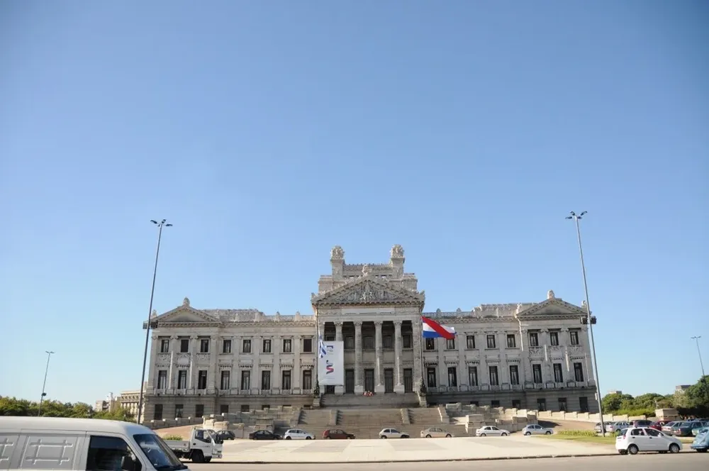 En el Parlamento se retomarán calurosos debates