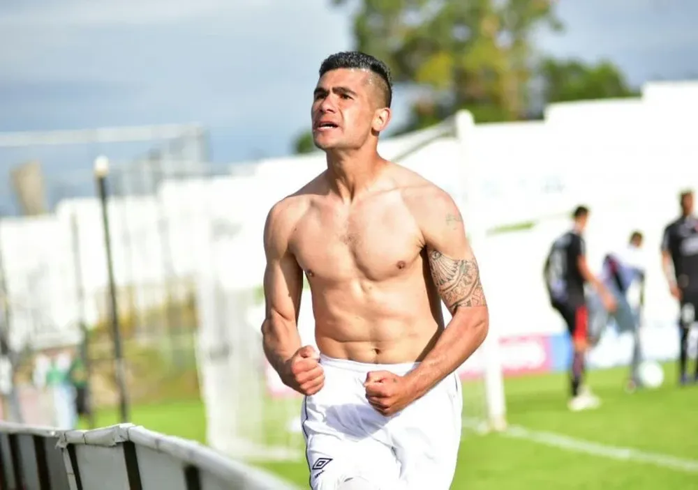 Así festejó el empate Jonathan Dos Santos