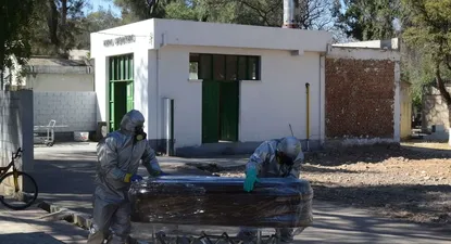 cadaveres se acumulan en casas por falta de espacio en cementerios de ciudad boliviana