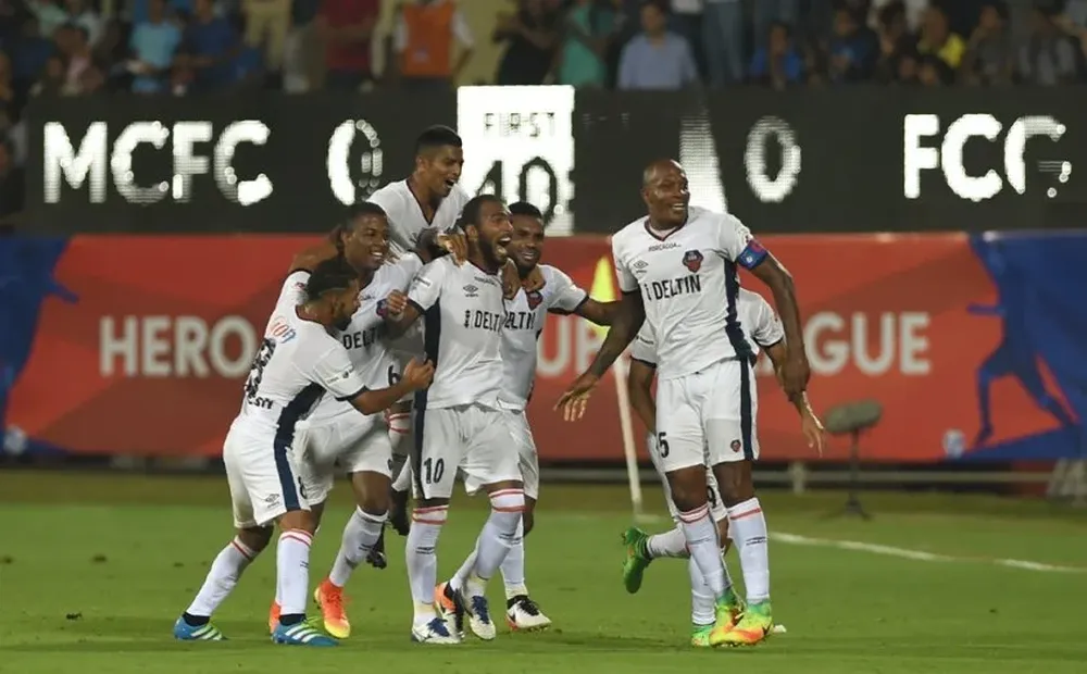 Goa, el equipo que dirige Zico, venció 1-0 a Mumbai City, de Diego Forlán