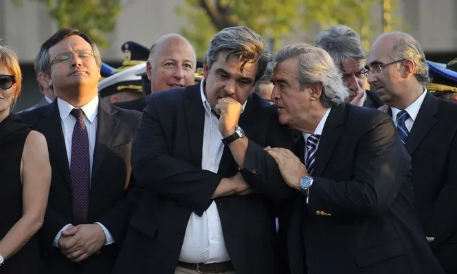 Allanamientos nocturnos: blancos promueven norma que requiere plebiscito