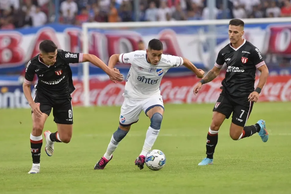 Camilo Cándido entre Cristóbal y García