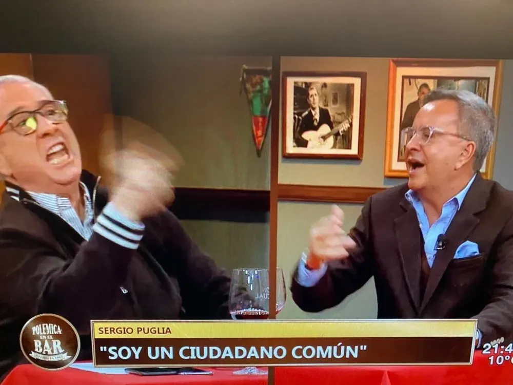 El momento del cruce de Puglia y Ríos.