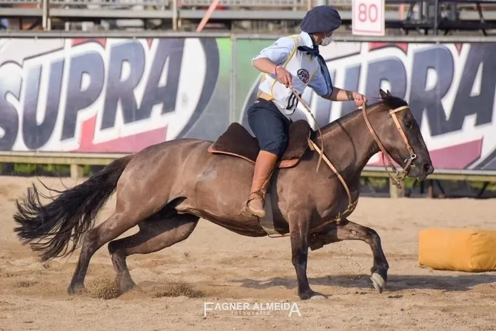 La genética de Don Poro, ganadora en la exigente prueba Freno de Oro.