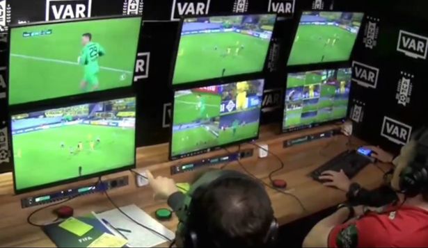 Mirá el quilombo que armaste: el video del VAR de Peñarol vs Miramar y la insólita razón por la que el juez Javier Burgos amonestó a Washington Aguerre