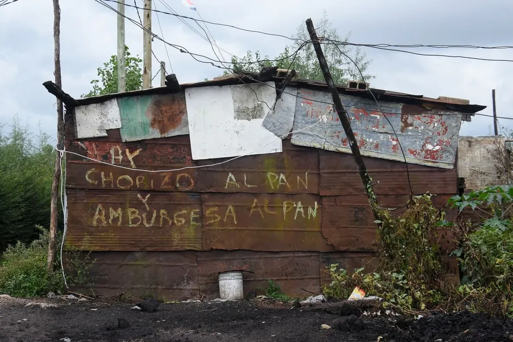 Vivienda aspira a más de US$ 200 millones para erradicar asentamientos