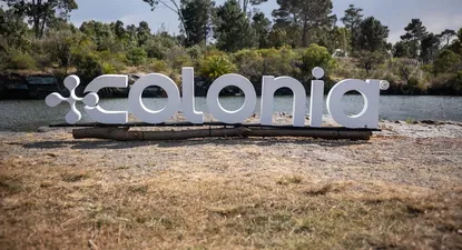 Este jueves se descubrió la piedra fundacional de +Colonia