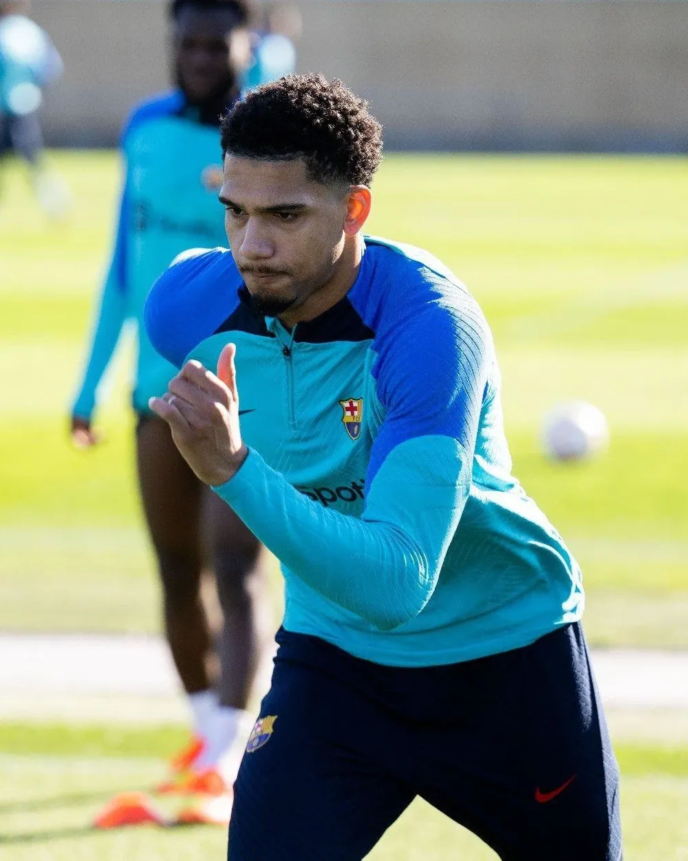 Ronald Araujo en su vuelta a las prácticas