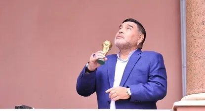 maradona, a 30 anos de italia 90: ?no hacia falta que nos robaran como nos robaron?
