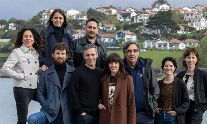 Sandra Hermida, Belén Atienza y J.A. Bayona producirán la nueva película de Agustín Díaz Yanes para Netflix