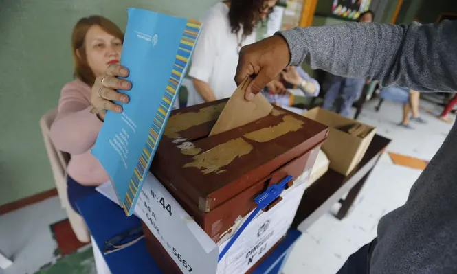 El referéndum contra 135 artículos de la LUC se realizará el 27 de marzo