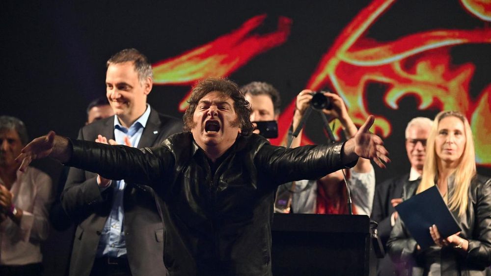 El acto de cierre de LLA en Plaza Mitre, contó con varias de las figuras del Gobierno.