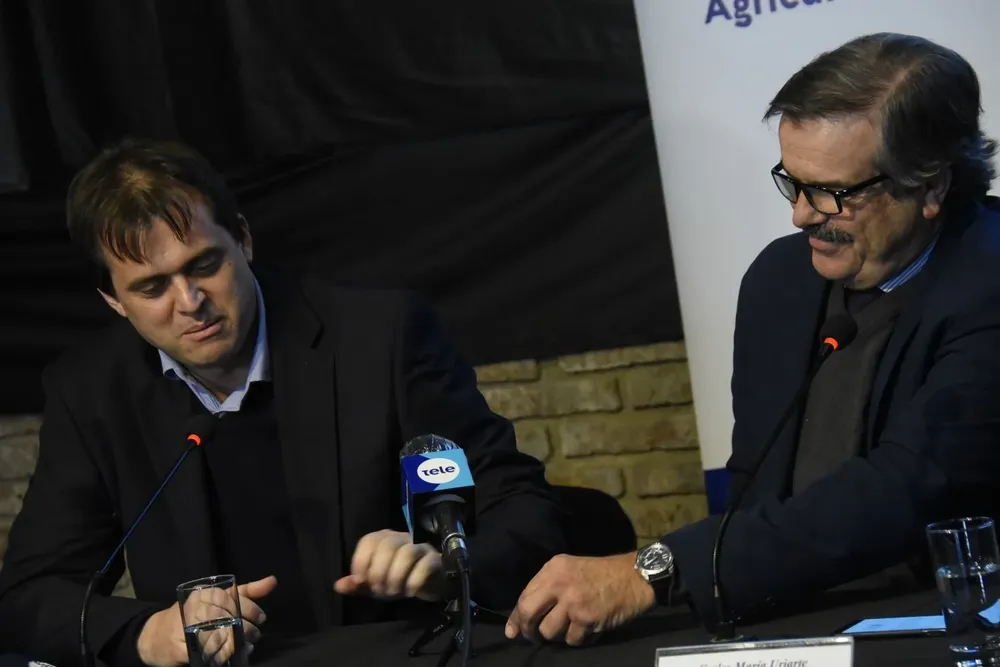 El director de la Granja, Nicolás Chiesa, y el exministro de Ganadería, Carlos María Uriarte