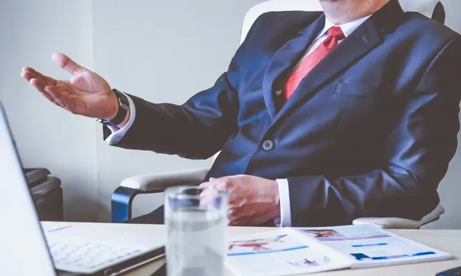 Estrategias para lidiar con un mal jefe
