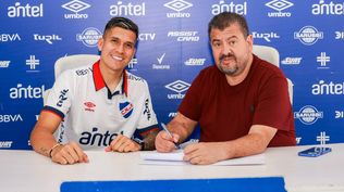 El nuevo jugador que firmó por tres años con Nacional y fue presentado por Flavio Perchman