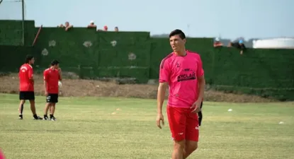 Santiago Fosgt, zaguero de El Tanque Sisley