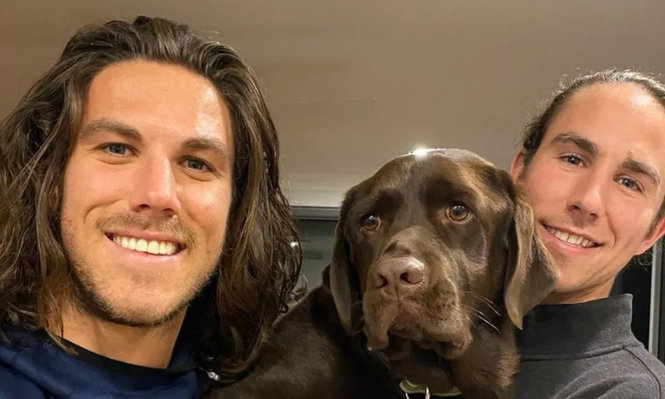 Los hermanos Callum (izquierda) y Jake Robinson estaban de viaje en México para practicar surf cuando fueron asesinados en 2024.