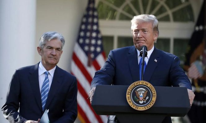 La Fed mantiene la tasa de interés y aumenta la tensión de Trump con Powell, a quien llamó estúpido