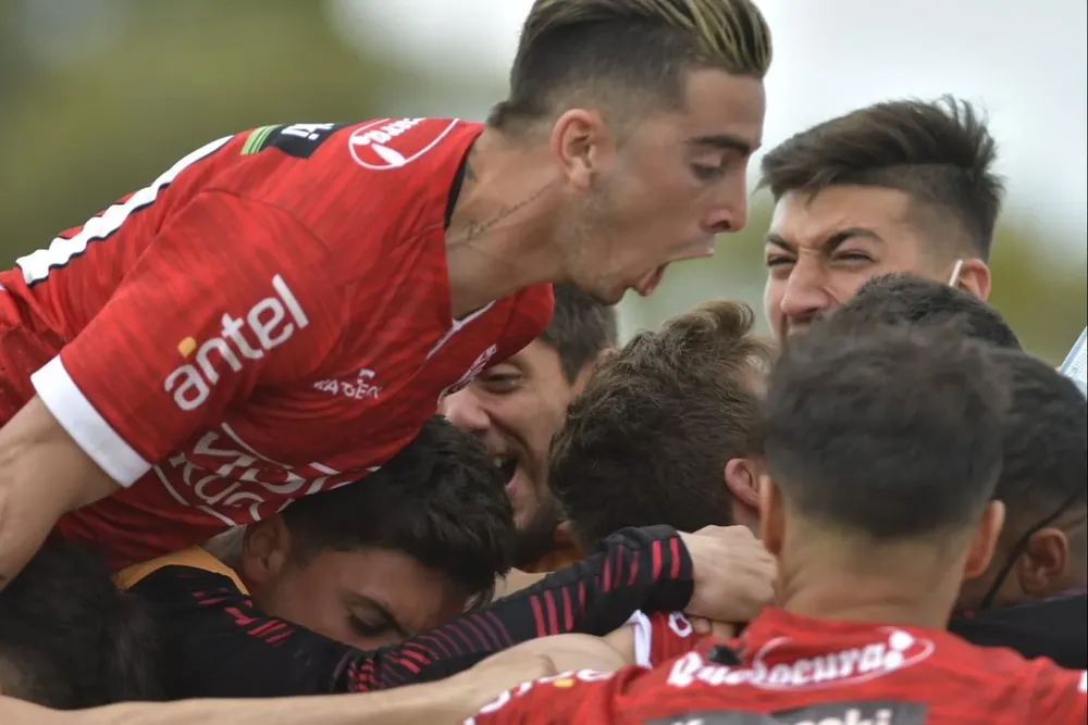 Abisab en la cima del grito de gol