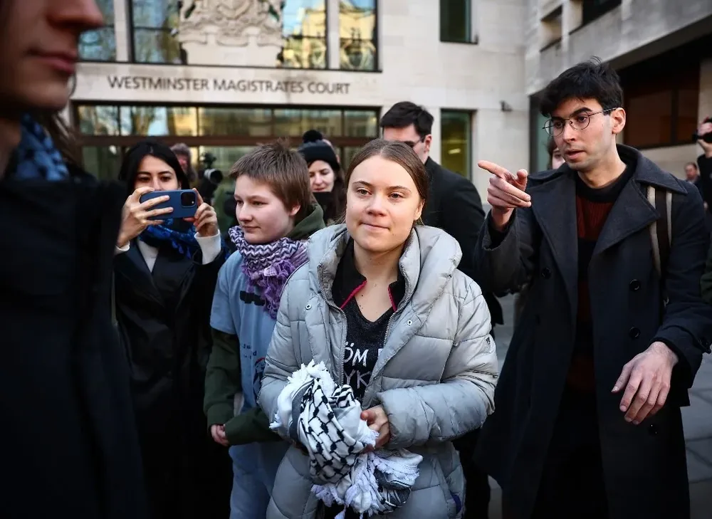 Greta Thunberg, de 21 años, compareció este jueves ante el Westminster Magistrates Court, en el centro de Londres.