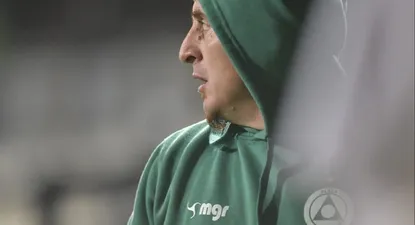 Cristian Rodríguez juega en el torneo de OFI