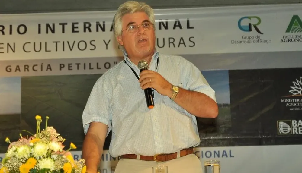 Ministro Aguerre habló sobre las políticas vinculadas a los sistemas de riego