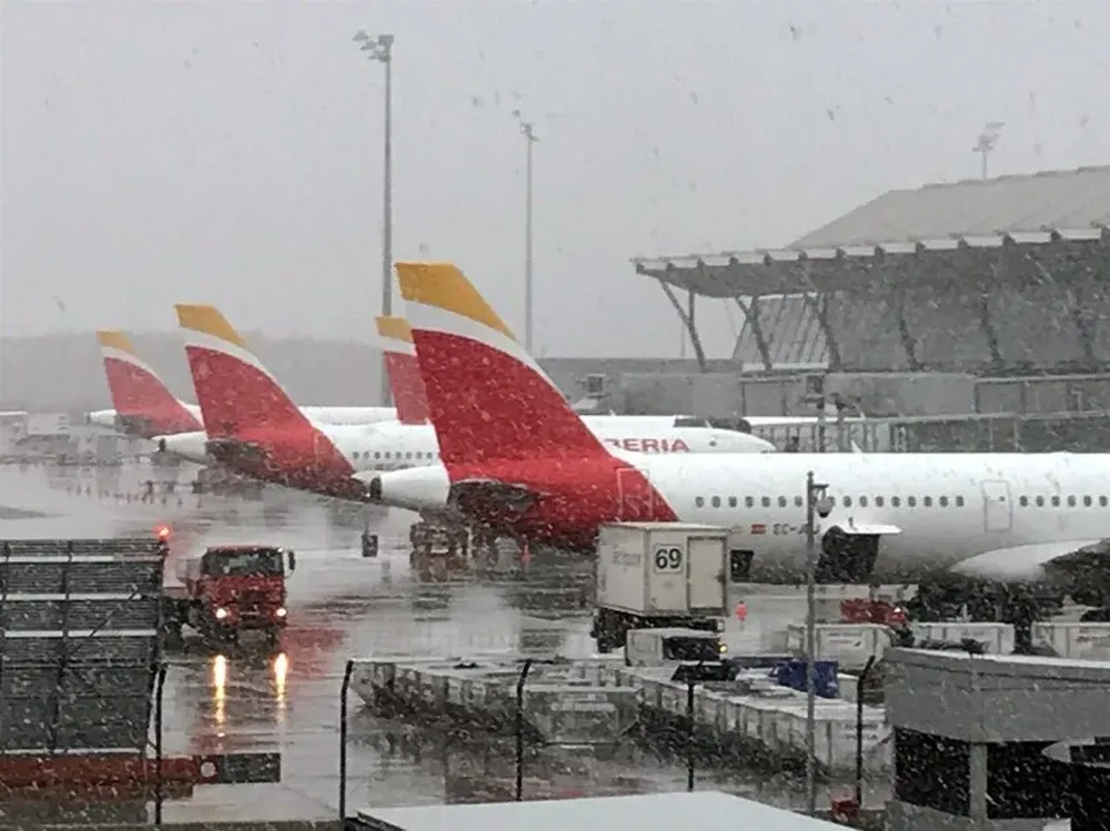 Aviones en el aeropuerto de Barajas, en Madrid