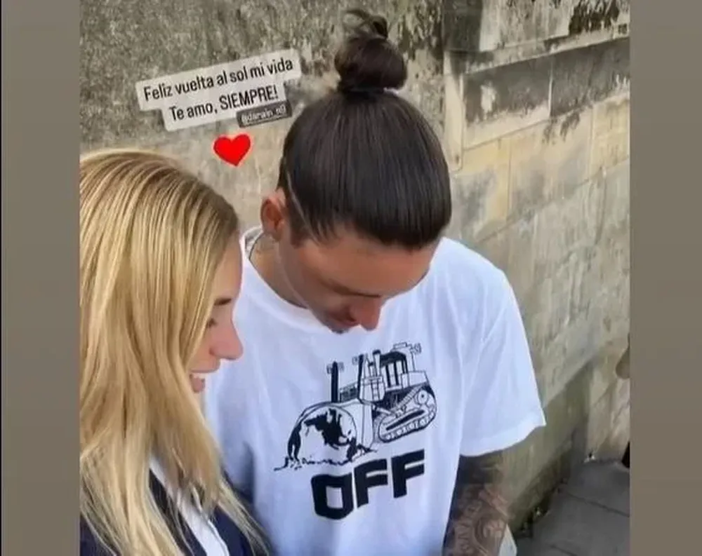 Lorena Mañas y Darwin Núñez