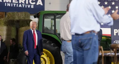 Donald Trump habla con farmers estadounidenses durante su campaña presidencial de 2024.&nbsp;