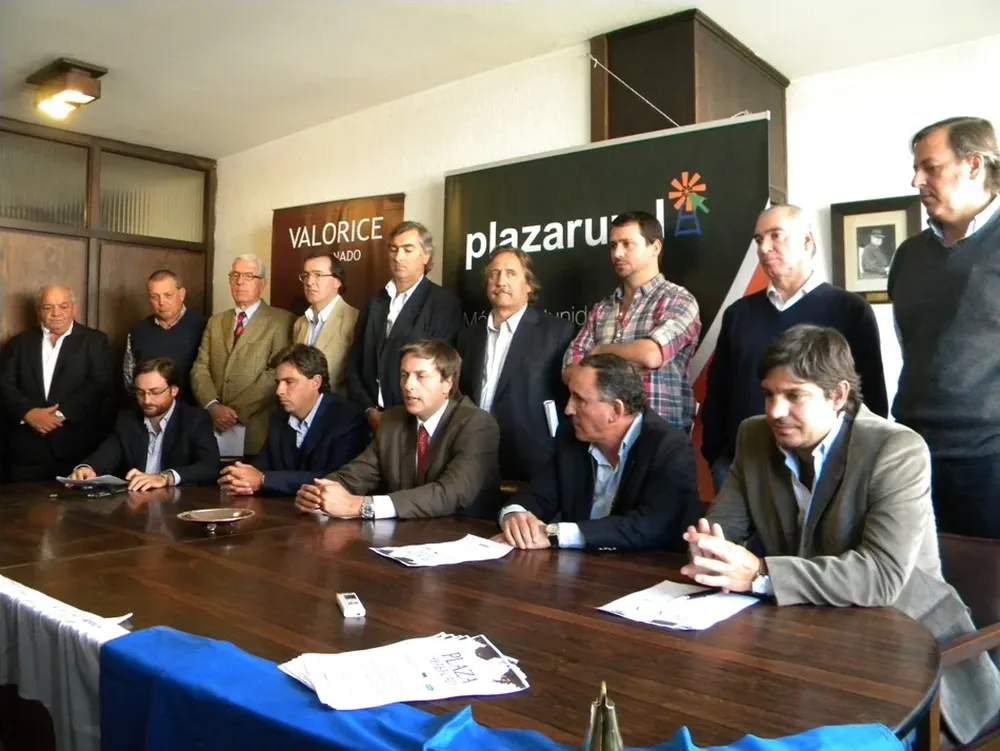 Integrantes de Plazarural y de la gremial del Hereford