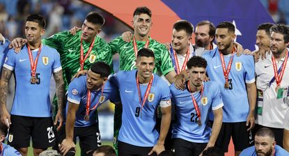Luis Suárez y sus compañeros de la selección de Uruguay en el podio de la Copa América 2024