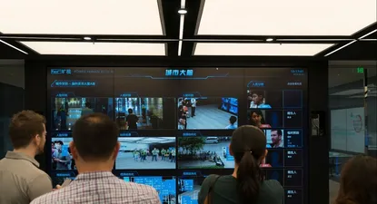 Horarios laborales de locura y muchas cámaras: Silicon Valley va a China