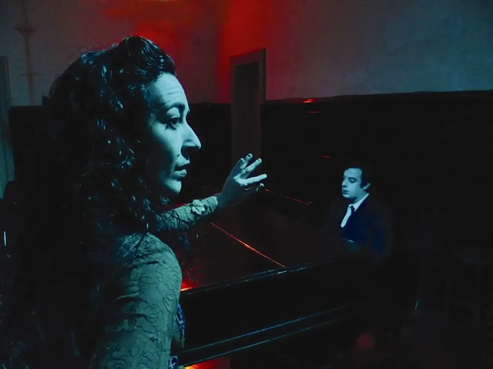 Laura Almirón (Nereida) y José Redondo (Guillermo) en Los fantasmas de la calle Obes.